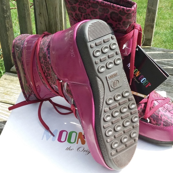 🎈Host Pick🎈 MoonBoot Safari Moon Boot Size 7-7.5 - Picture 2 of 4